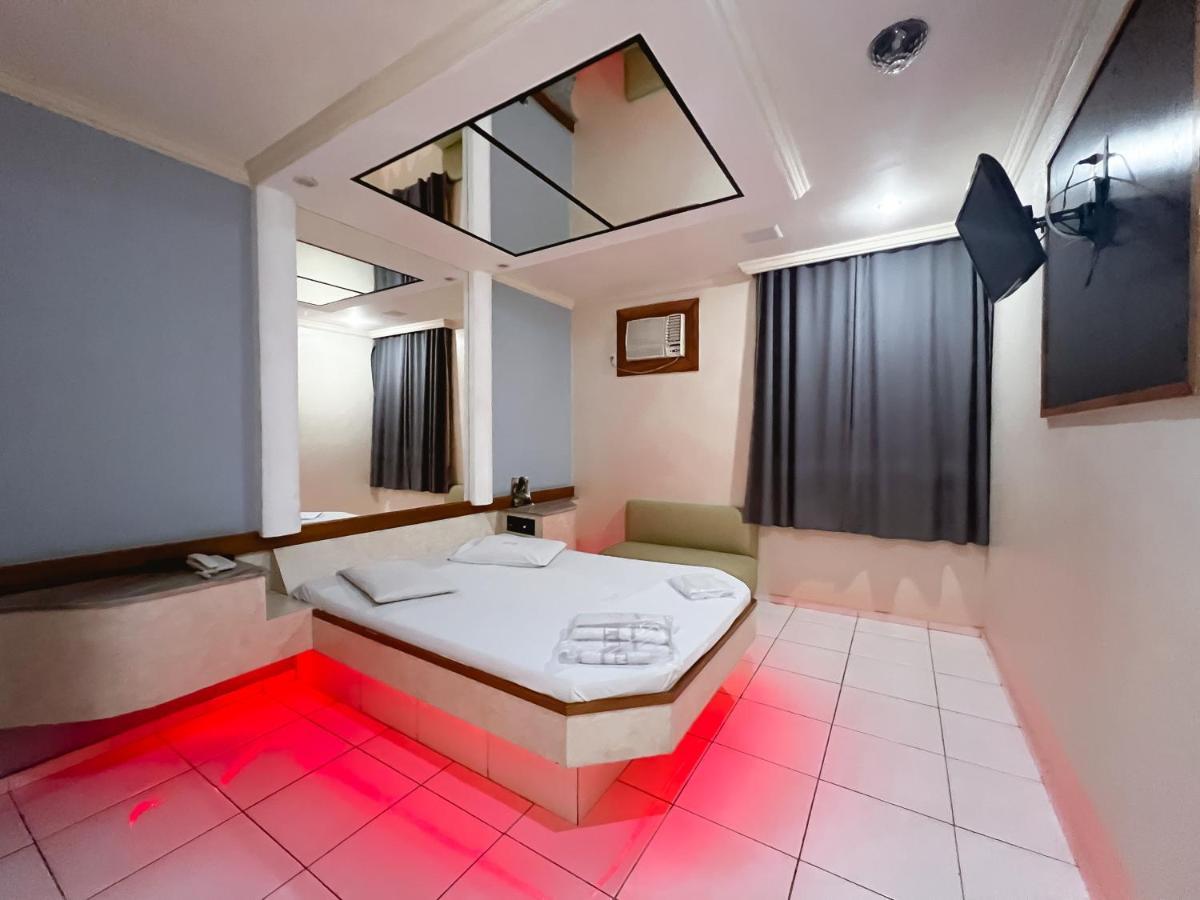 Status Motel Niterói Eksteriør bilde