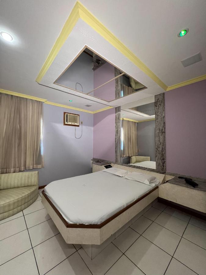Status Motel Niterói Eksteriør bilde
