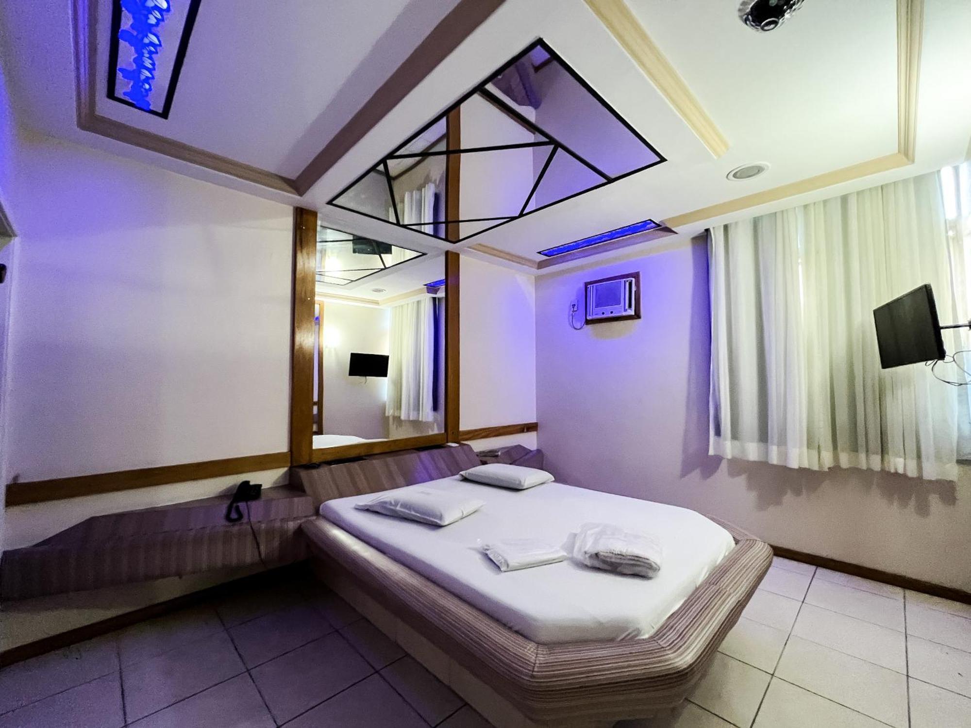 Status Motel Niterói Eksteriør bilde