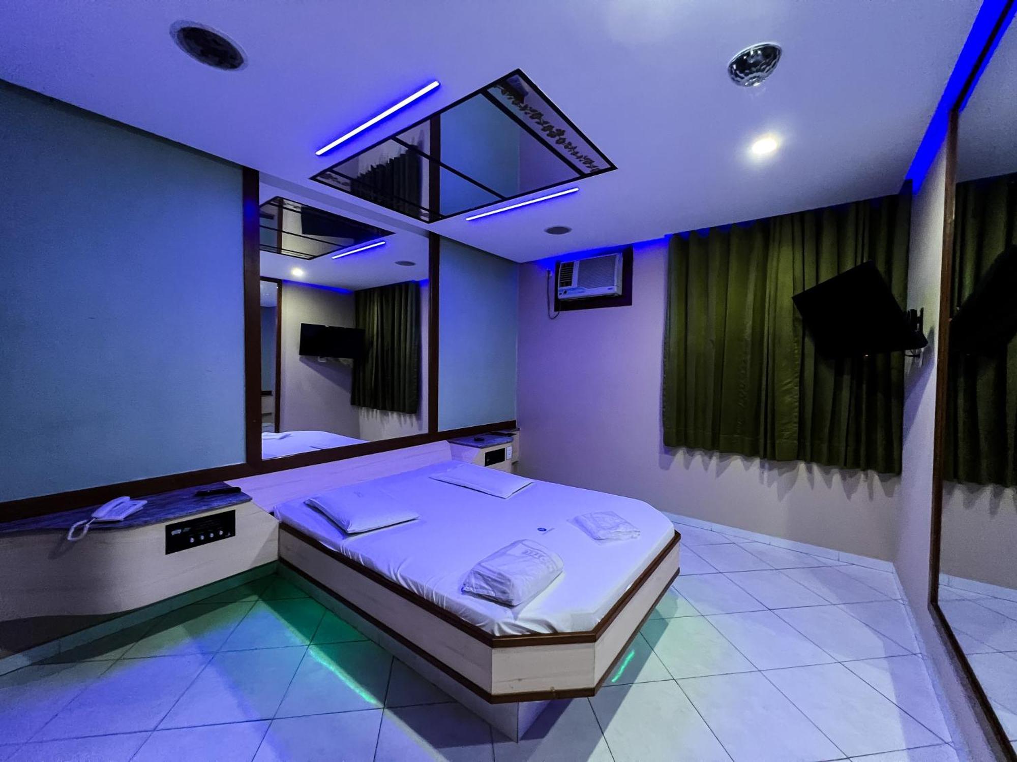 Status Motel Niterói Eksteriør bilde