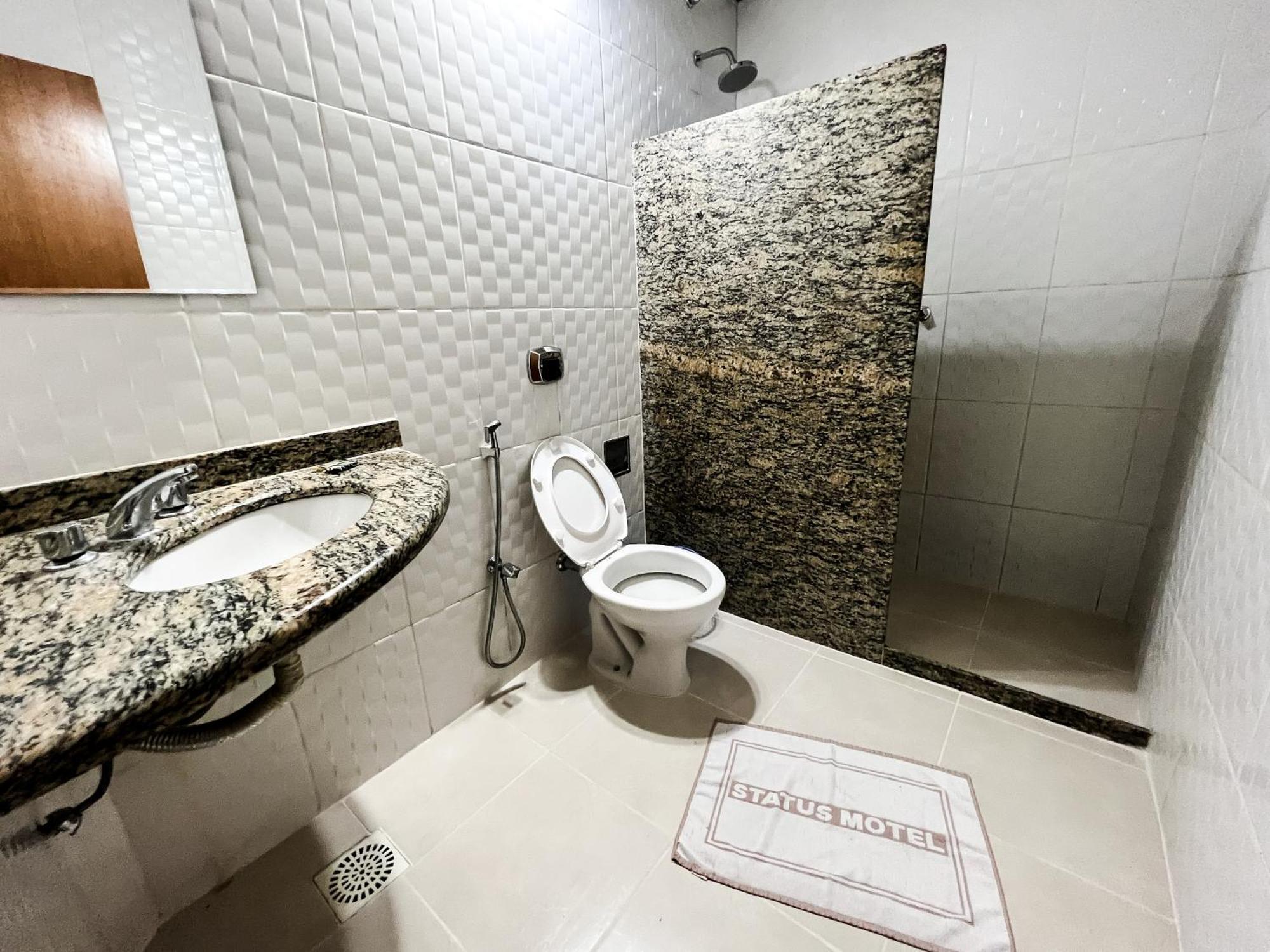 Status Motel Niterói Eksteriør bilde